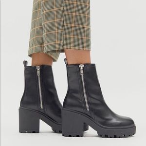 Urban outfitters Zip up boot